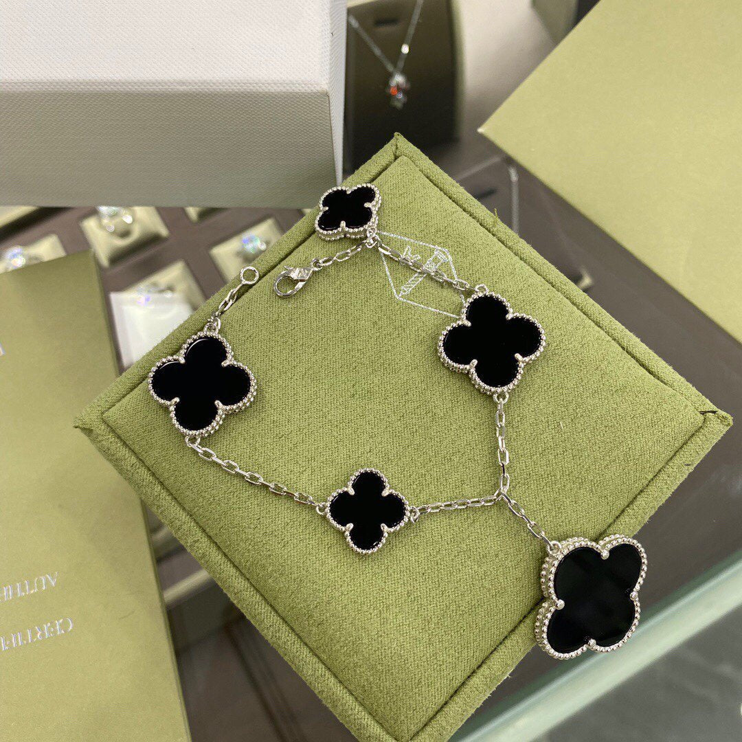 Mystic CLOVER 5 MOTIVE SILBER ONYX ARMBAND