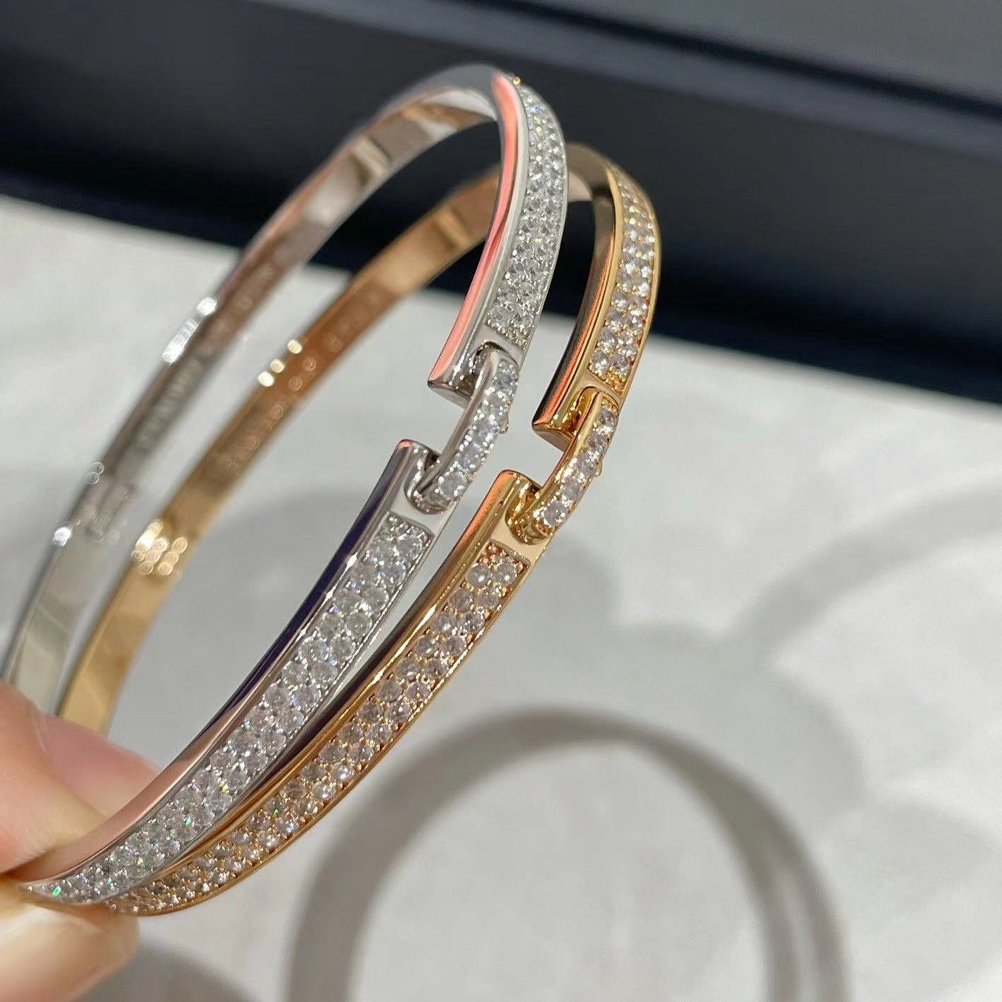 Mystisches LIENS VIDENCE DIAMANTENBESETZTES ARMBAND