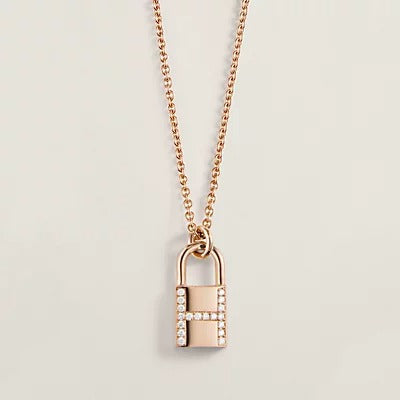 Mysitc HM ADVANCED NICHE LOCK HEAD NECKLACE DIAMONDS