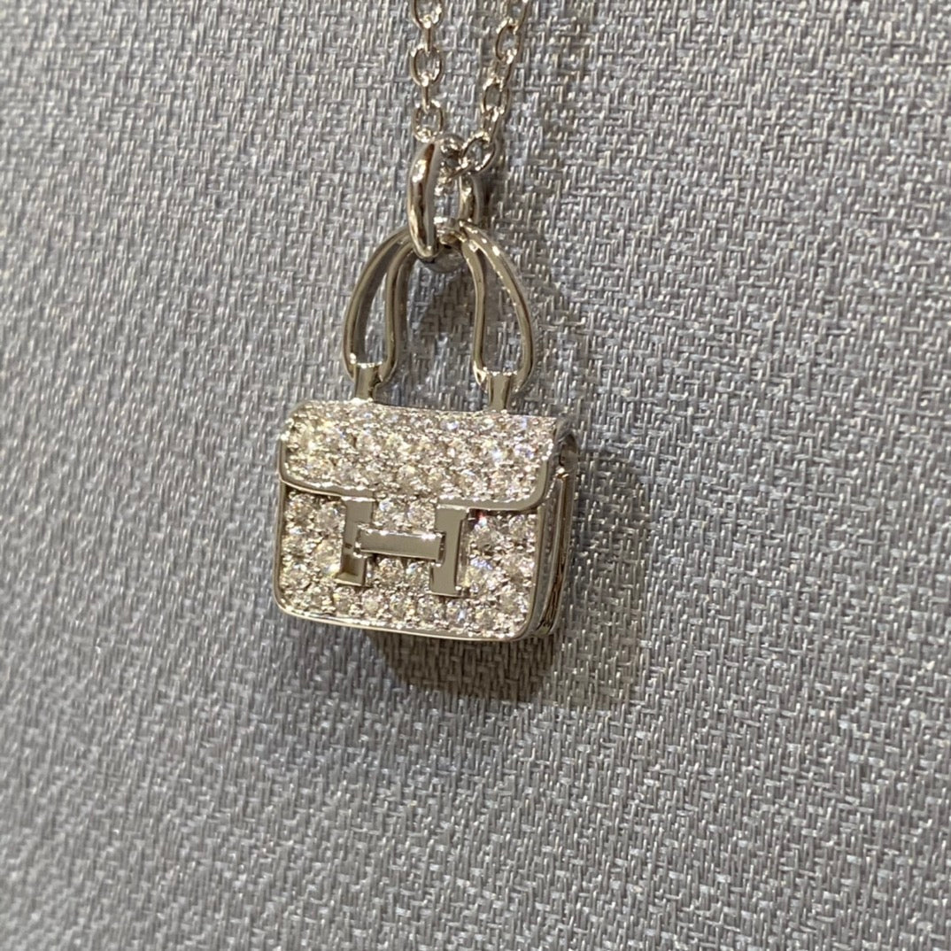 Mysitc CONSTANCE PEDANT DIAMOND NECKLACE