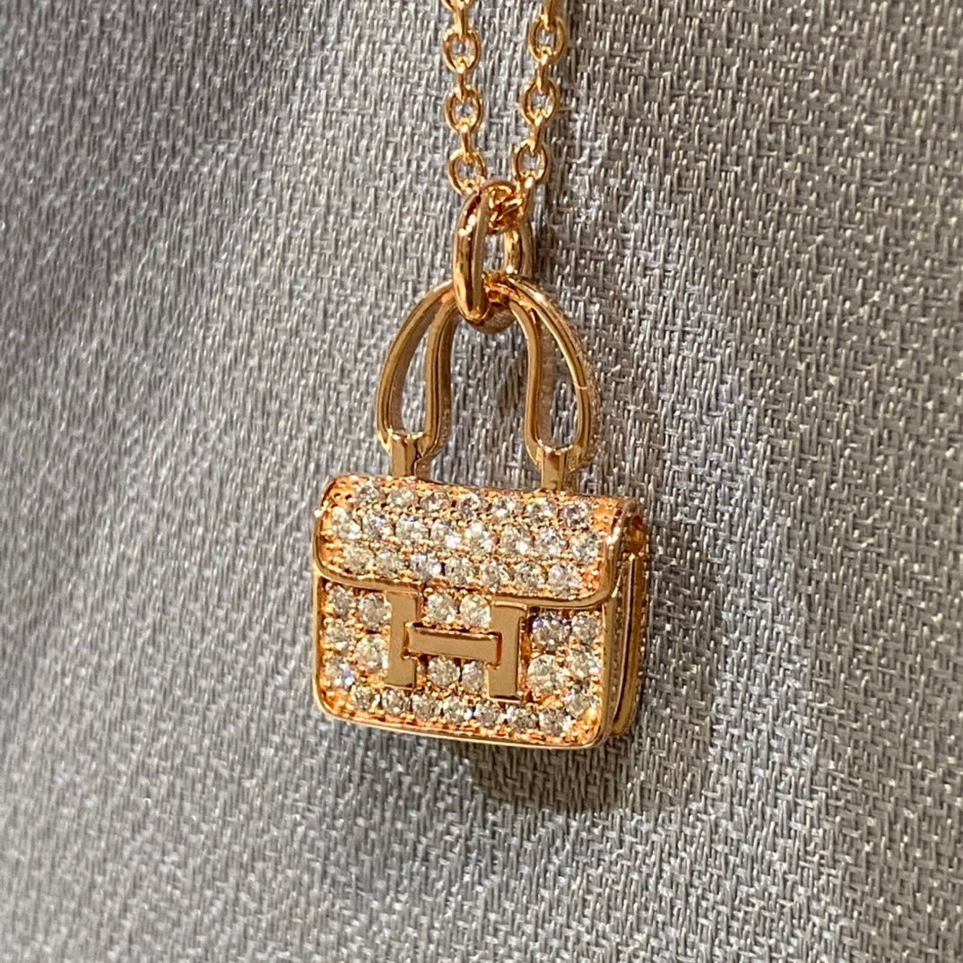 Mysitc CONSTANCE PEDANT DIAMOND NECKLACE