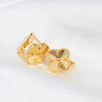 Mysitc CLOVER MEDIUM 1 MOTIFS LASER EARRINGS