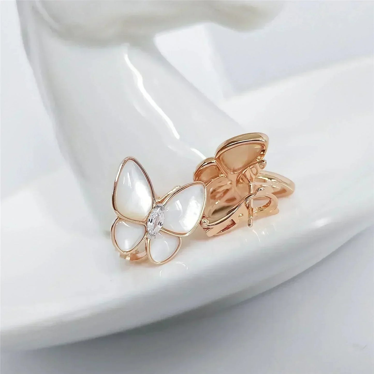 Mysitc BUTTERFLY MOP DIAMOND EARRINGS