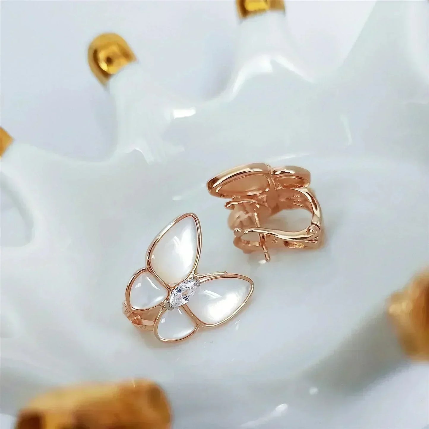 Mysitc BUTTERFLY MOP DIAMOND EARRINGS