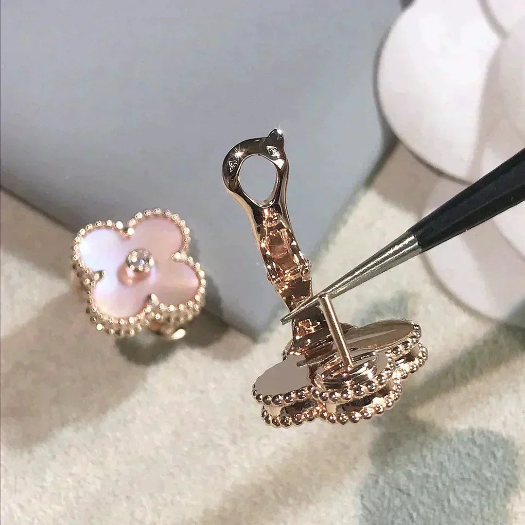 Mysitc CLOVER MEDIUM 1 MOTIFS  PINK MOP DIAMOND EARRINGS