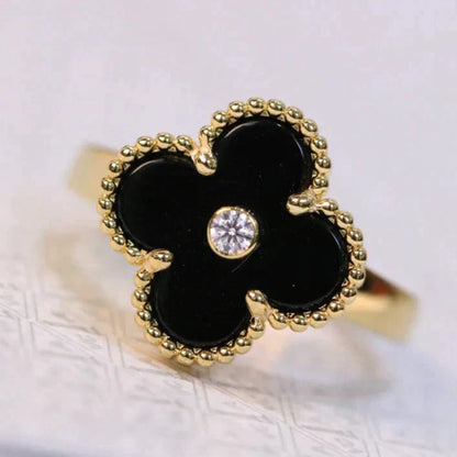Mysitc CLOVER ONYX RING GOLD DIAMOND