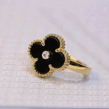 Mysitc CLOVER ONYX RING GOLD DIAMOND