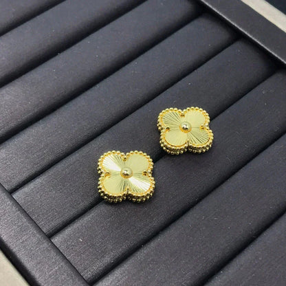Mysitc CLOVER MINI 9.5MM LASER EARRINGS