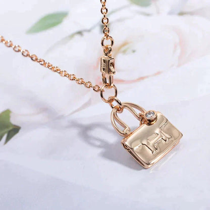 Mysitc AMULETTE PEDANT ROSE GOLD NECKLACE