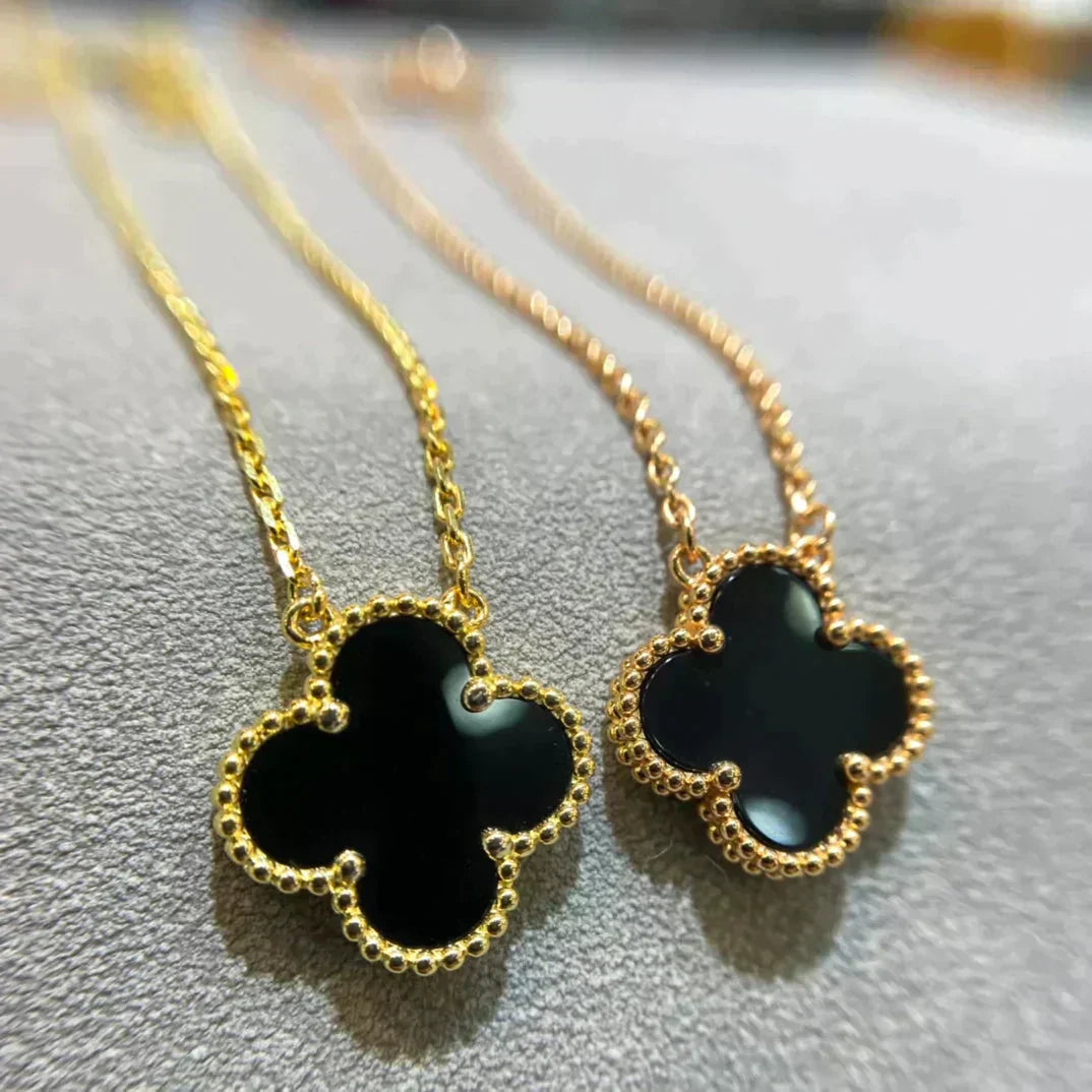 Mysitc CLOVER 15MM BLACK ONYX SINGLE FLOWER NECKLACE