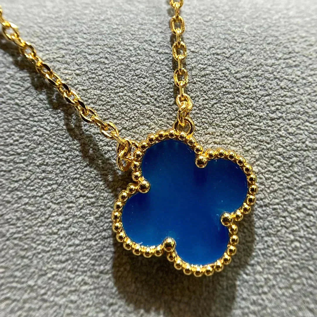 Mysitc CLOVER 15MM BLUE AGATE NECKLACE