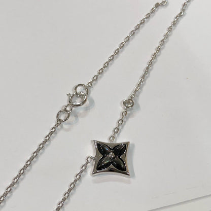 Mysitc STAR BLACK MOP NECKLACE