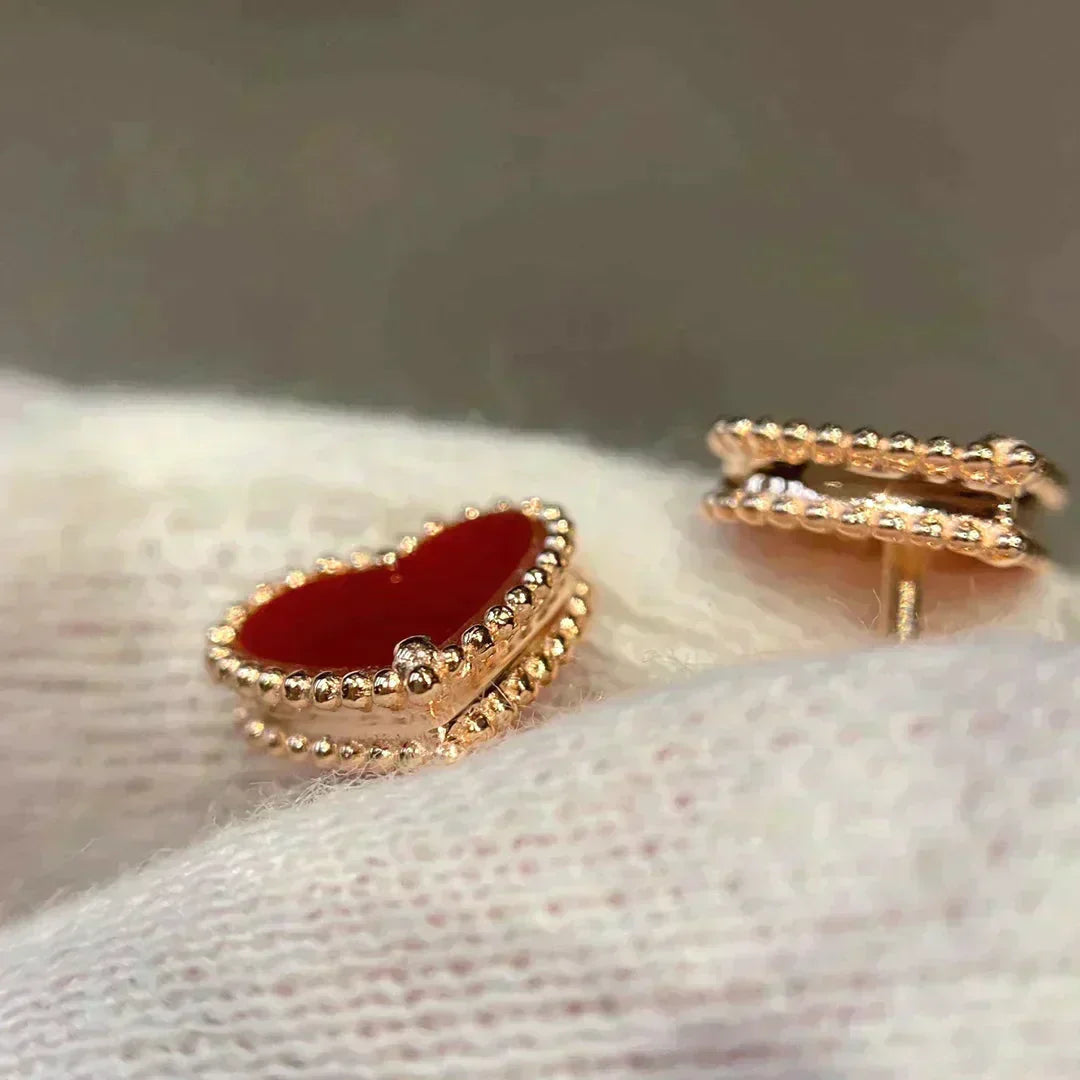 Mysitc HEART CARNELIAN STUD EARRINGS