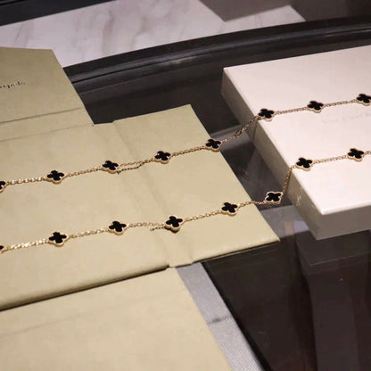 Mysitc CLOVER 20 MOTIFS ONYX NECKLACE