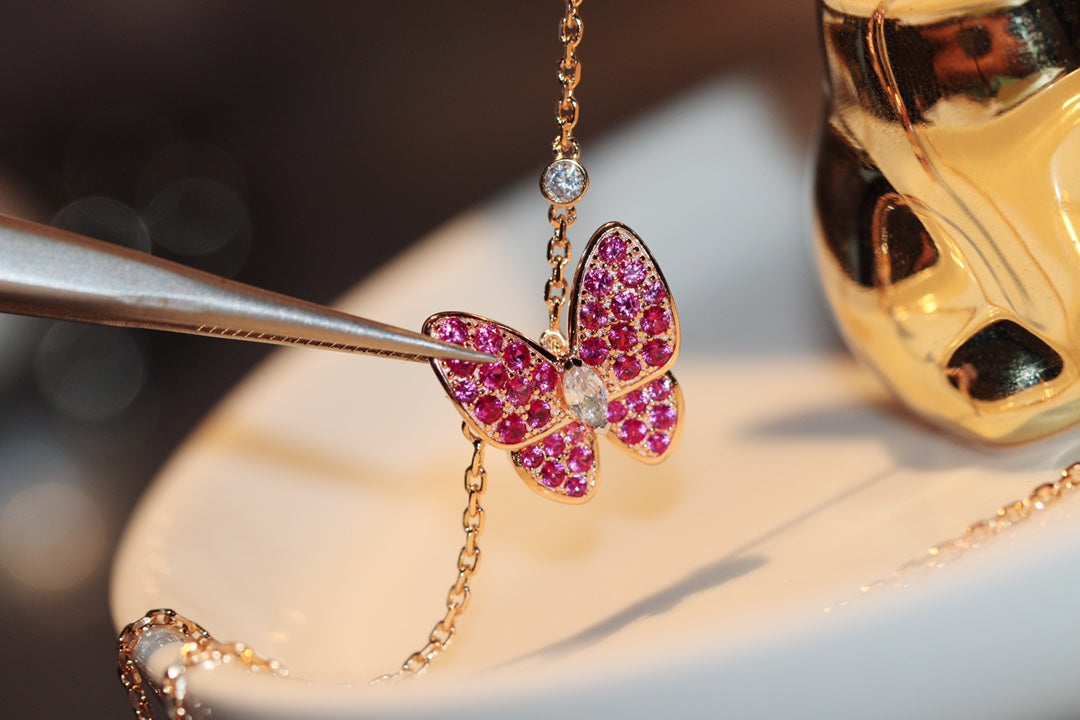 Mysitc BUTTERFLY RED DIAMOND ROSE GOLD NECKLACE