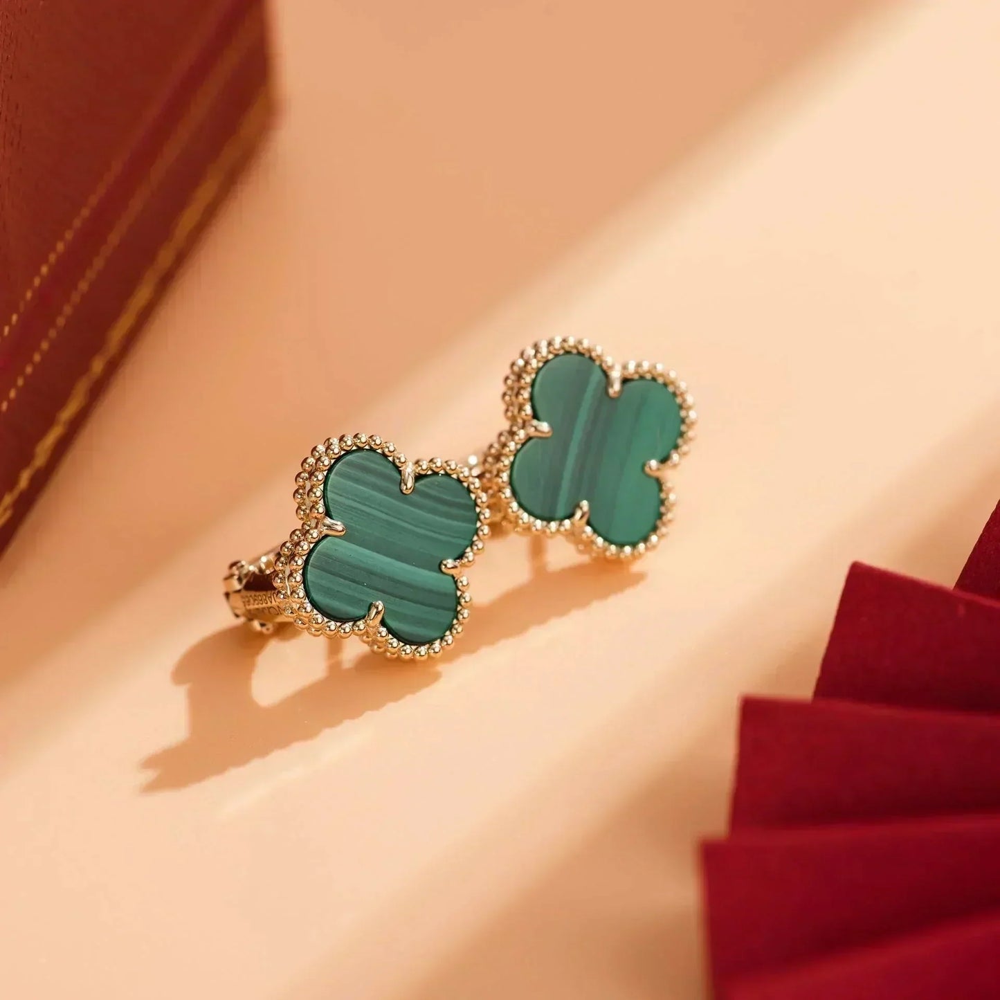 Mysitc CLOVER MEDIUM 1 MOTIFS MALACHITE  EARRINGS