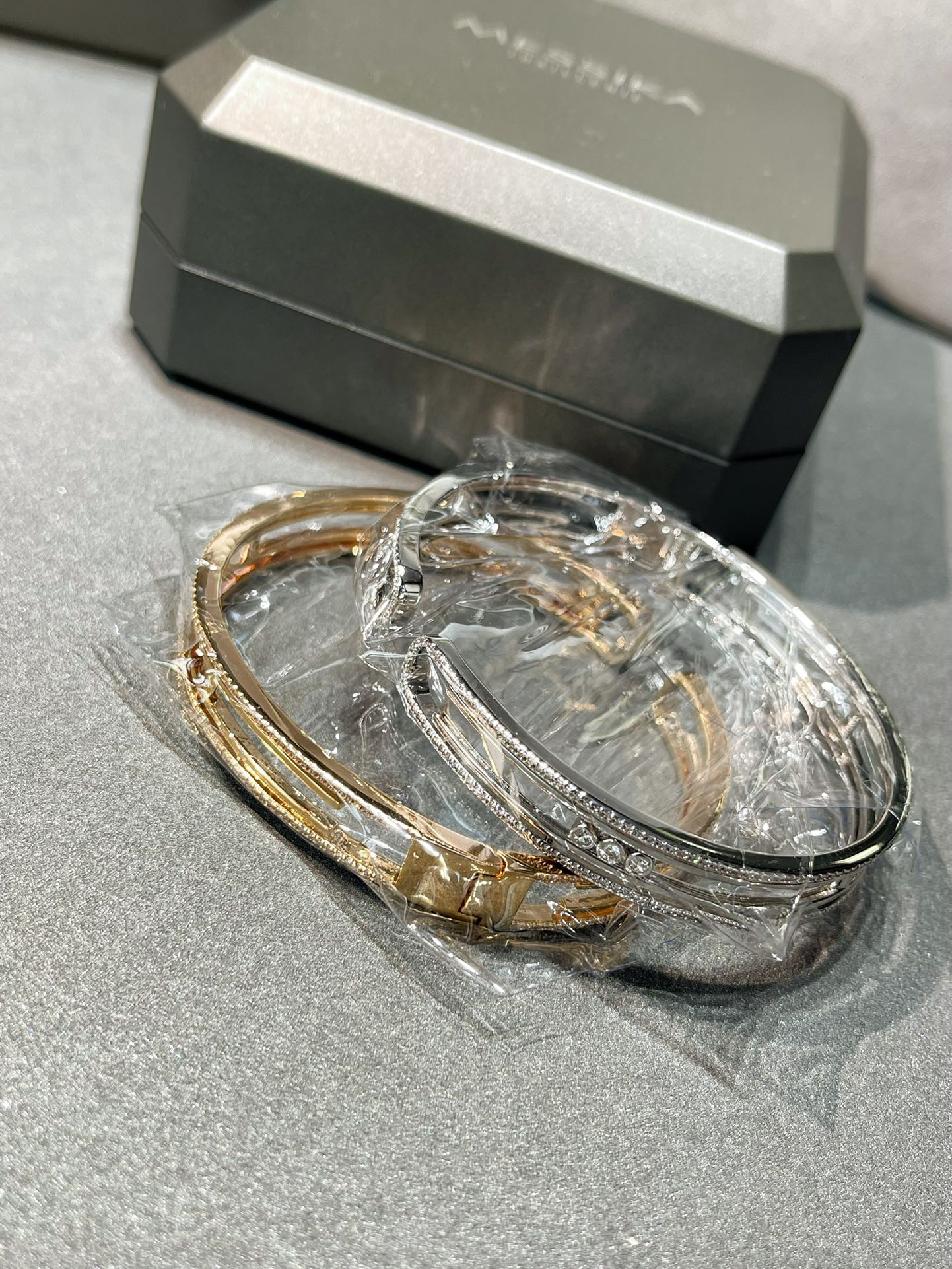 [Mystic ]MOVE 10TH GEPFLASTERTES DIAMANT-ARMBAND