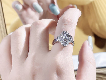 Mysitc CLOVER DIAMOND RING