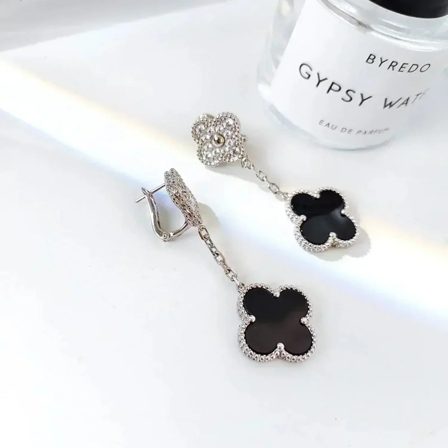 Mysitc CLOVER 2 MOTIFS  DIAMOND ONYX EARRINGS SILVER
