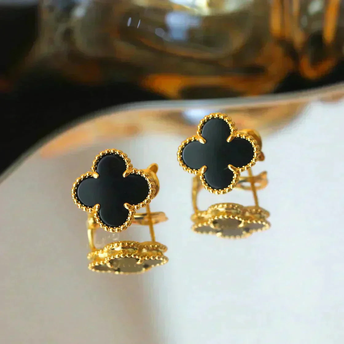 Mysitc CLOVER MEDIUM 1 MOTIFS  ONYX STUD EARRINGS