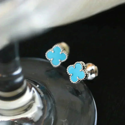 Mysitc CLOVER MINI 9.5MM ONYX STUD EARRINGS SILVER