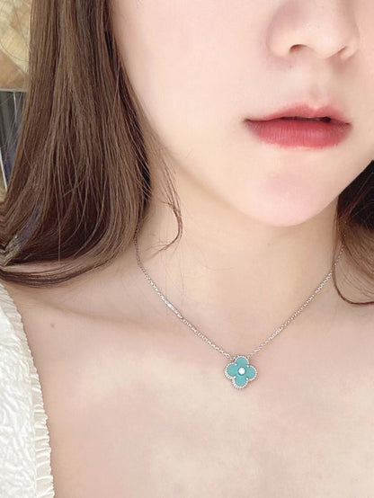 Mysitc CLOVER 1 DIAMOND LIGHT BLUE SILVER NECKLACE