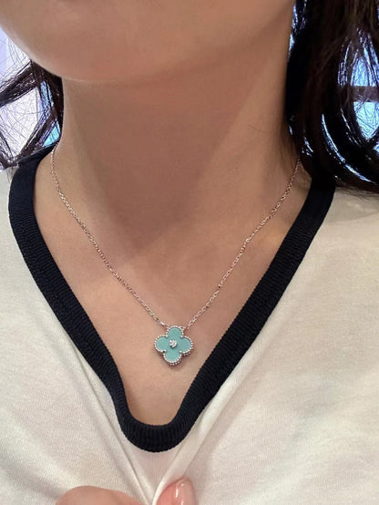 Mysitc CLOVER 1 DIAMOND LIGHT BLUE SILVER NECKLACE