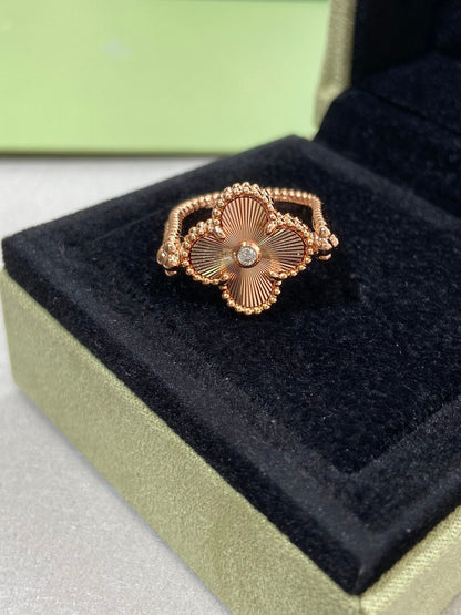 Mysitc CLOVER RIVERSIBLE ROSE GOLD RING