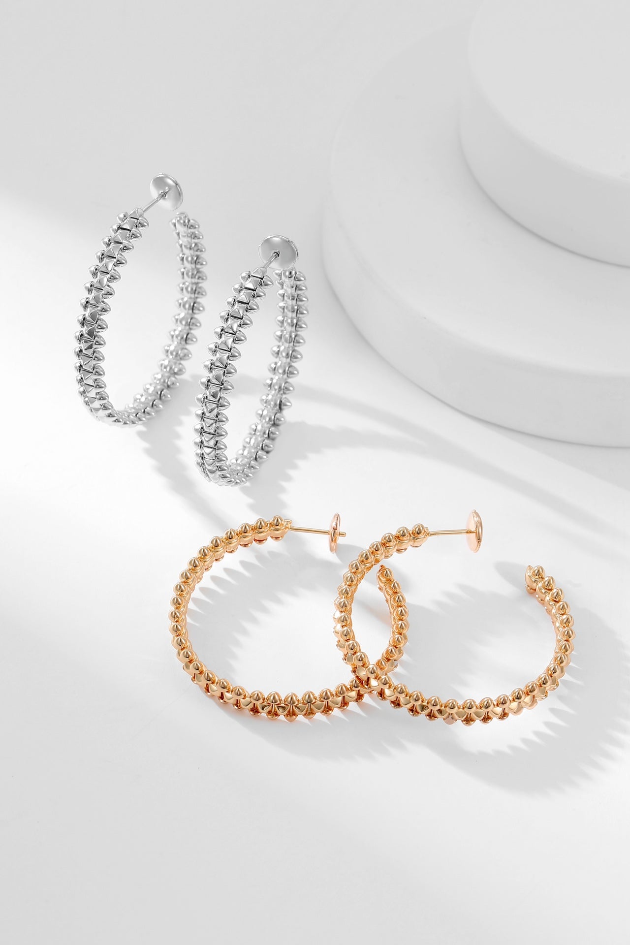 Mysitc CLASH HOOP EARRINGS