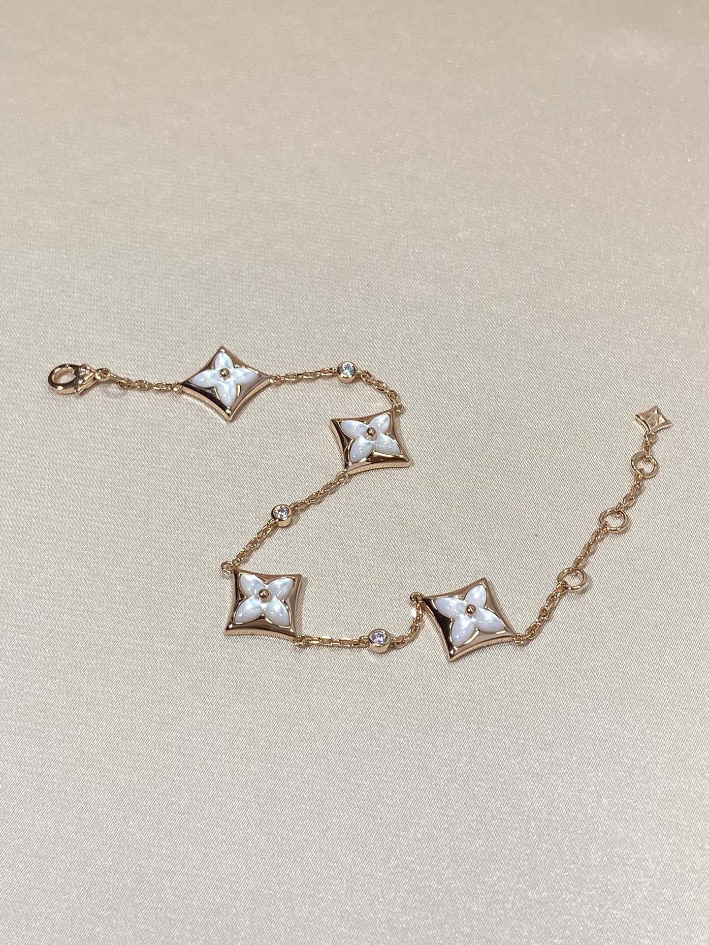 Mystic STAR 4 MOTIV PERLMUTT DIAMANT ROSÉGOLD ARMBAND