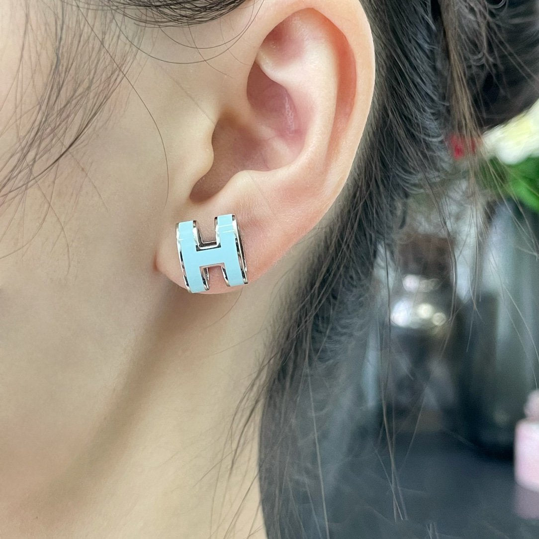 Mysitc POP H SKY BLUE STUD EARRINGS