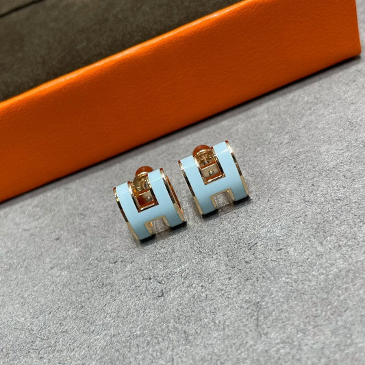 Mysitc POP H SKY BLUE STUD EARRINGS