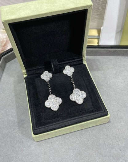 Mysitc CLOVER 2 MOTIFS DIAMOND PAVED SILVER EARRINGS
