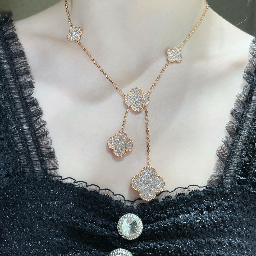 Mysitc CLOVER 6 MOTIF DIAMOND PAVED NECKLACE