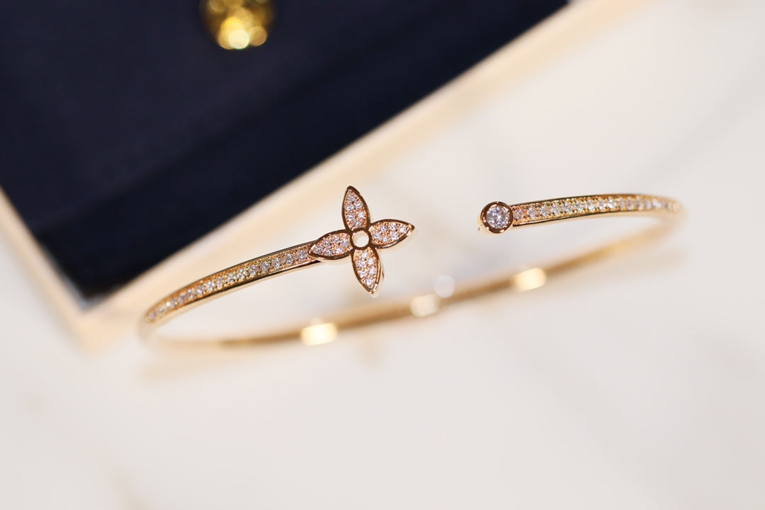 Mysitc IDYLLE GOLD OPEN BRACELET DIAMOND PAVED