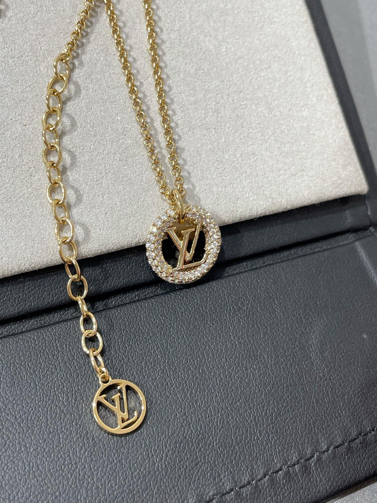 Mysitc BY NIGHT DIAMOND PAVED NECKLACE