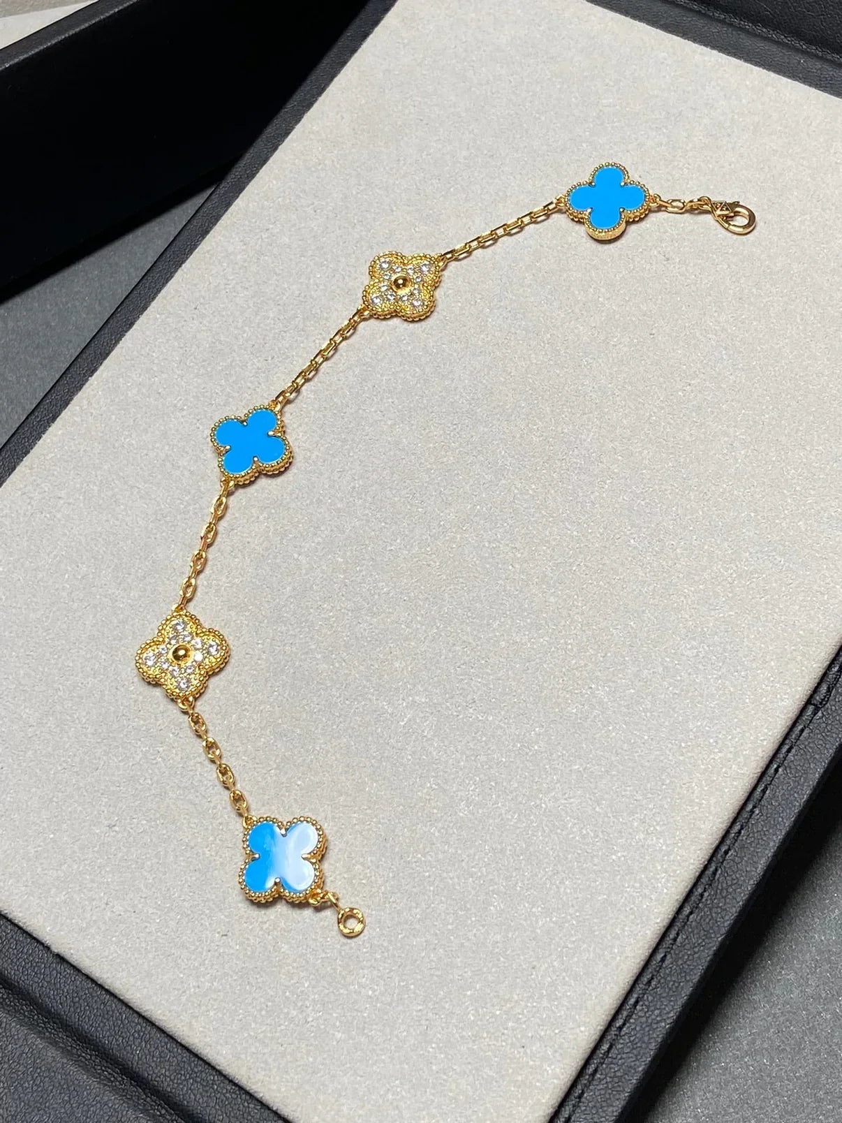 [Mysitc ]New CLOVER 5 MOTIF BLUE AGATE BRACELET COLLECTION