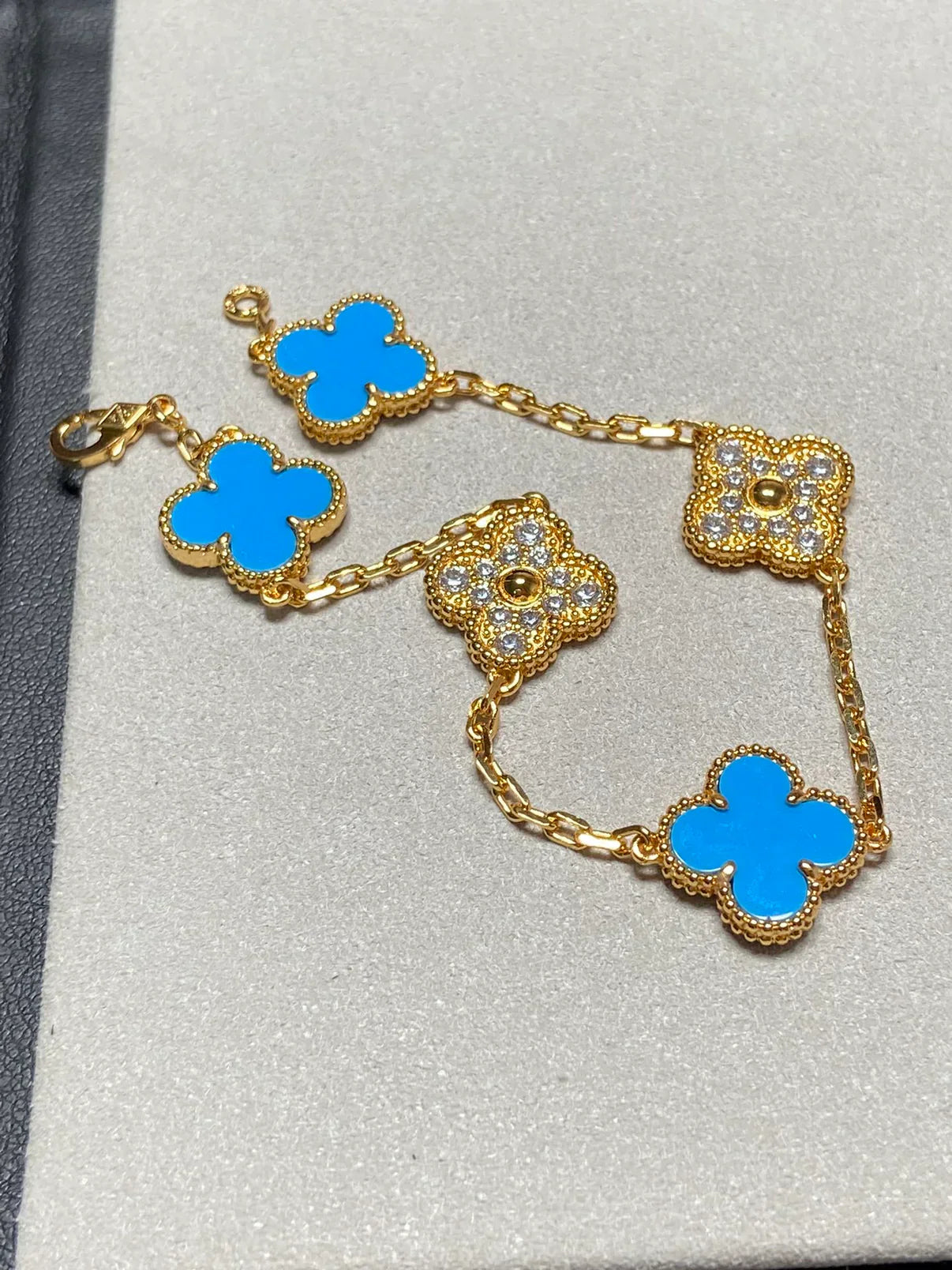 [Mysitc ]New CLOVER 5 MOTIF BLUE AGATE BRACELET COLLECTION