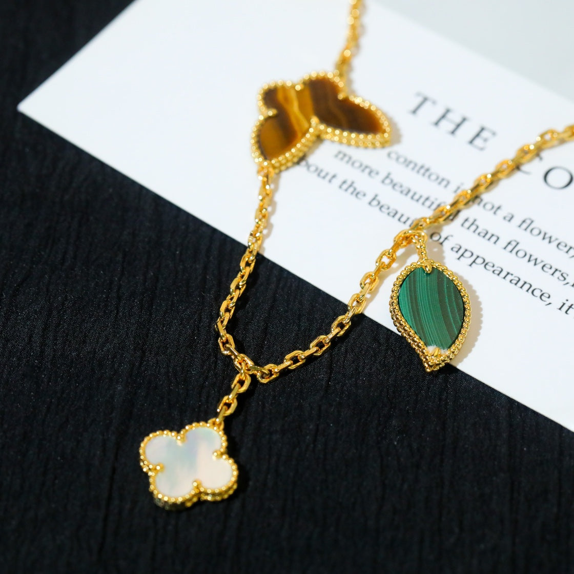 Mysitc LUCKY SPRING 5 MOTIF GOLD BRACELET