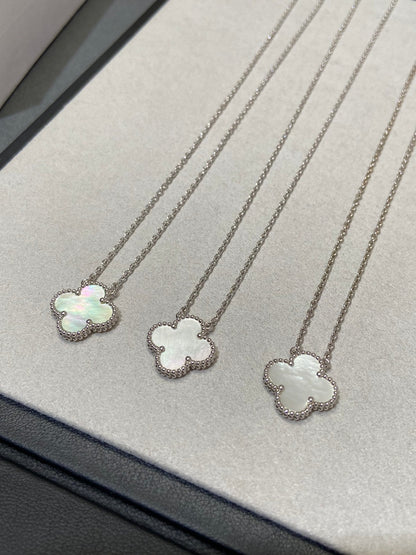 Mysitc CLOVER MEDIUM SILVER WHITE MOP NECKLACE