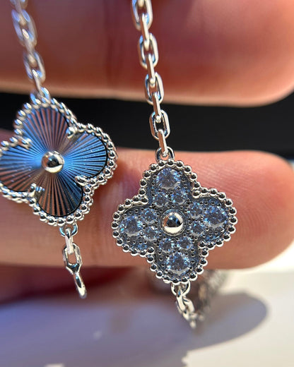 [Mysitc ]New  CLOVER 5 MOTIF LASER BRACELET COLLECTION