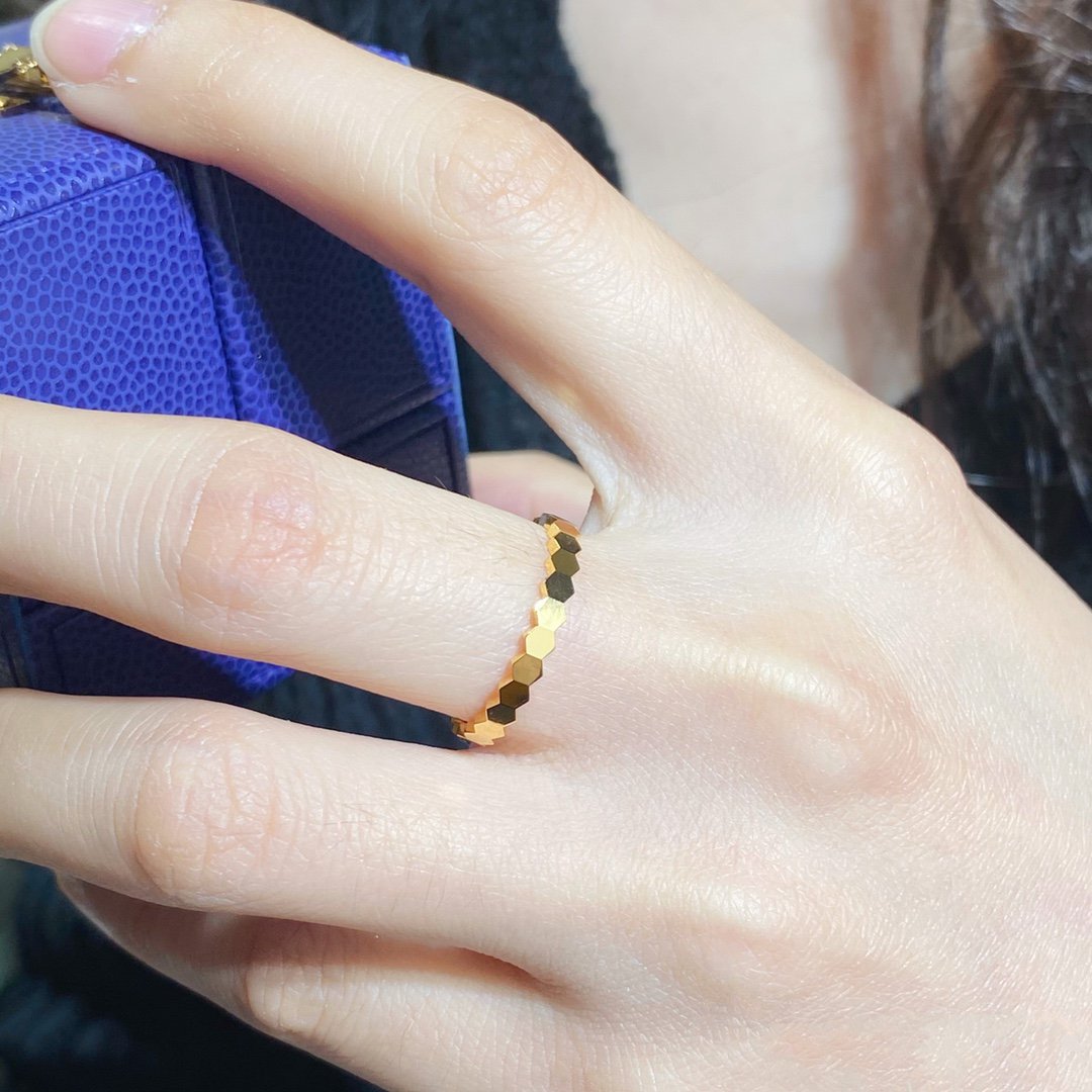 Mysitc BEE LOVE SMALL RING
