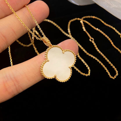 Mysitc CLOVER 25MM MOP LARGE PENDANT NECKLACE