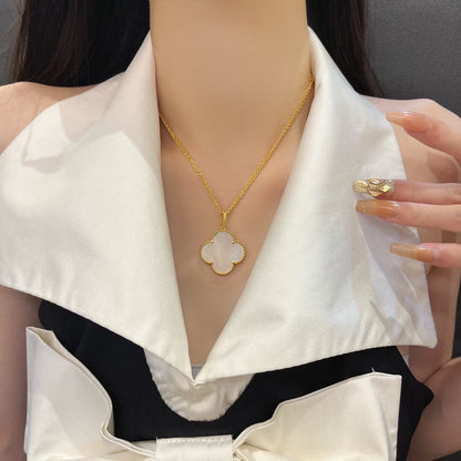 Mysitc CLOVER 25MM MOP LARGE PENDANT NECKLACE