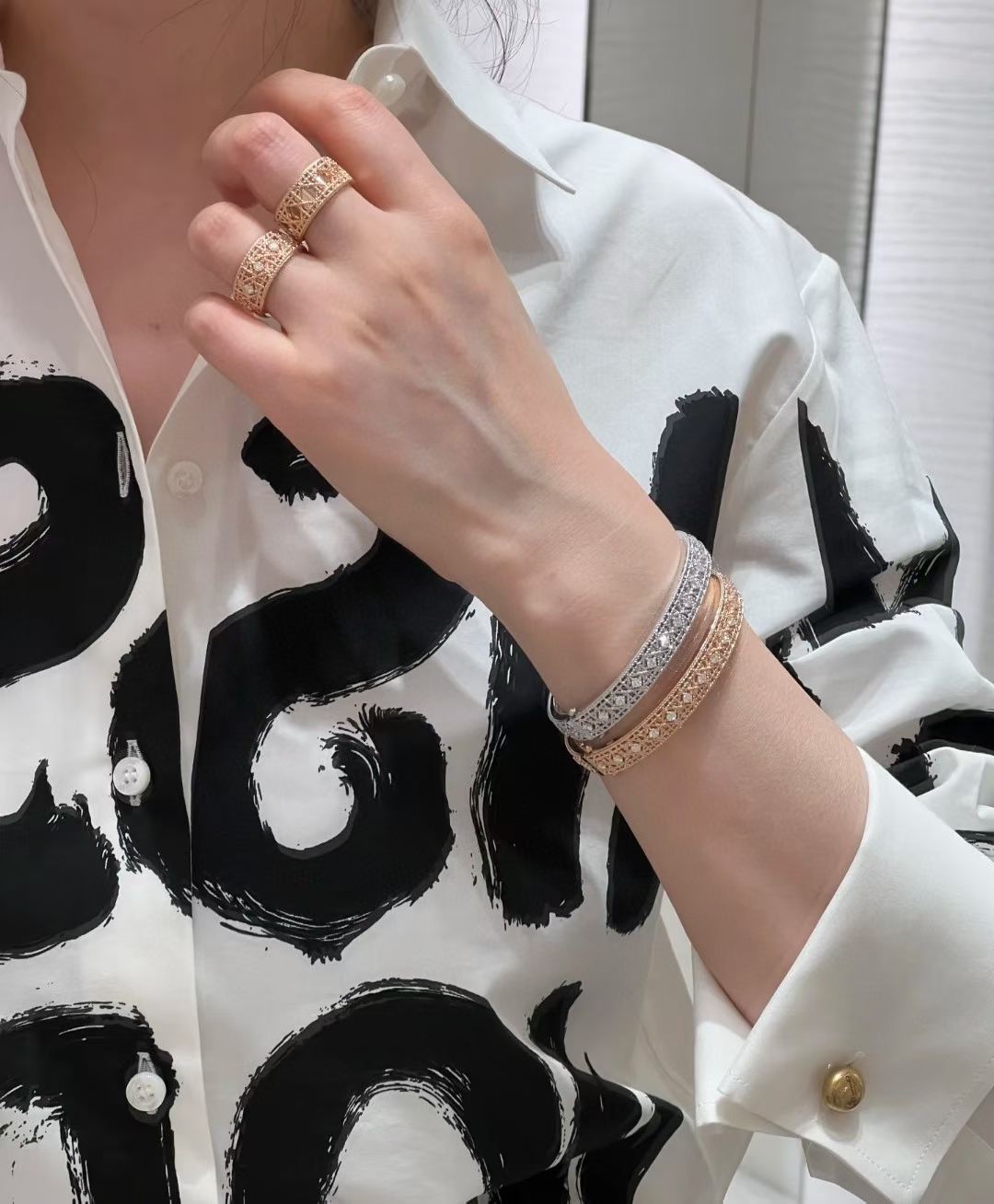 [Mysitc ] 2026 WOVEN-PATTERN BRACELET SET WITH FULL DIAMOND INLAY THREE-COLORS