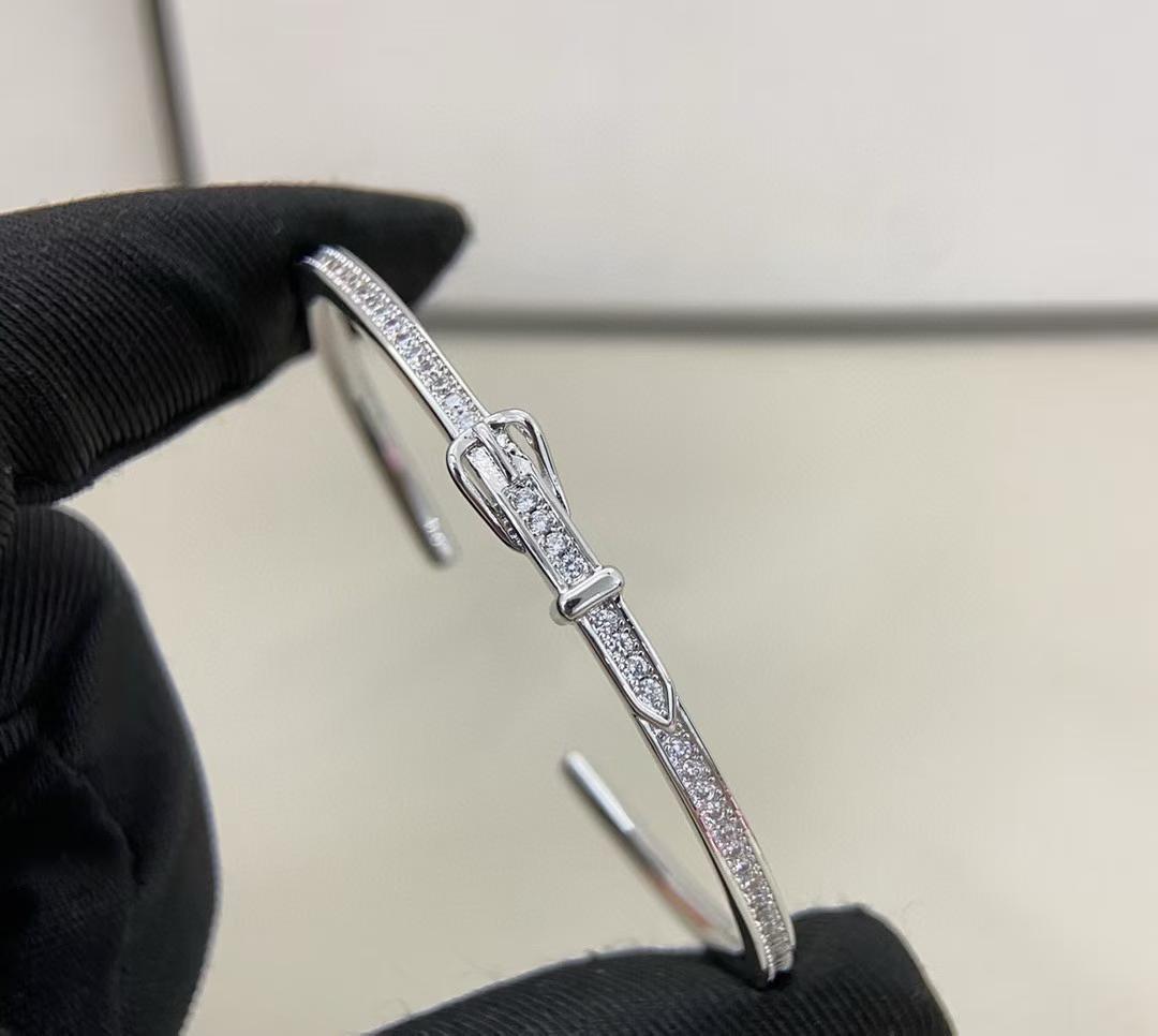 [Mysitc ] DIAMOND-ENCRUSTED BRACELET THREE COLORS