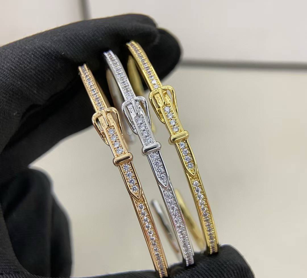 [Mysitc ] DIAMOND-ENCRUSTED BRACELET THREE COLORS