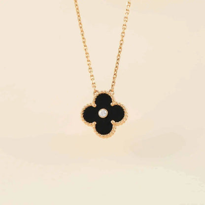Mysitc CLOVER 15MM DIAMOND ONYX NECKLACE