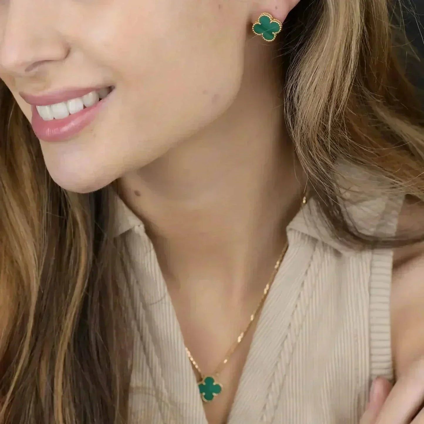 Mysitc CLOVER MINI 9.5MM MALACHITE  EARRINGS