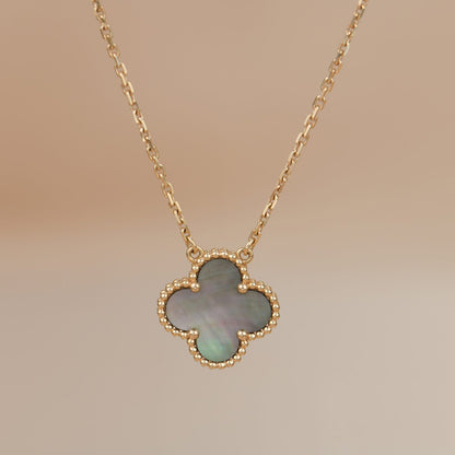 Mysitc CLOVER 15MM  GRAY MOTHER OF PEARL NECKLACE